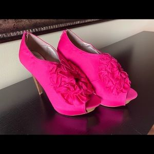 Fuchsia heels